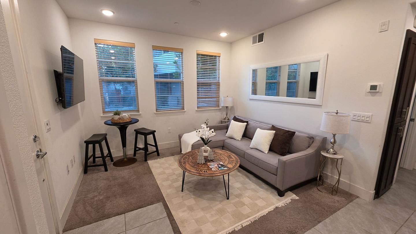 386 Rhythm Ln Hayward, CA 94544 - Thumbnail 5
