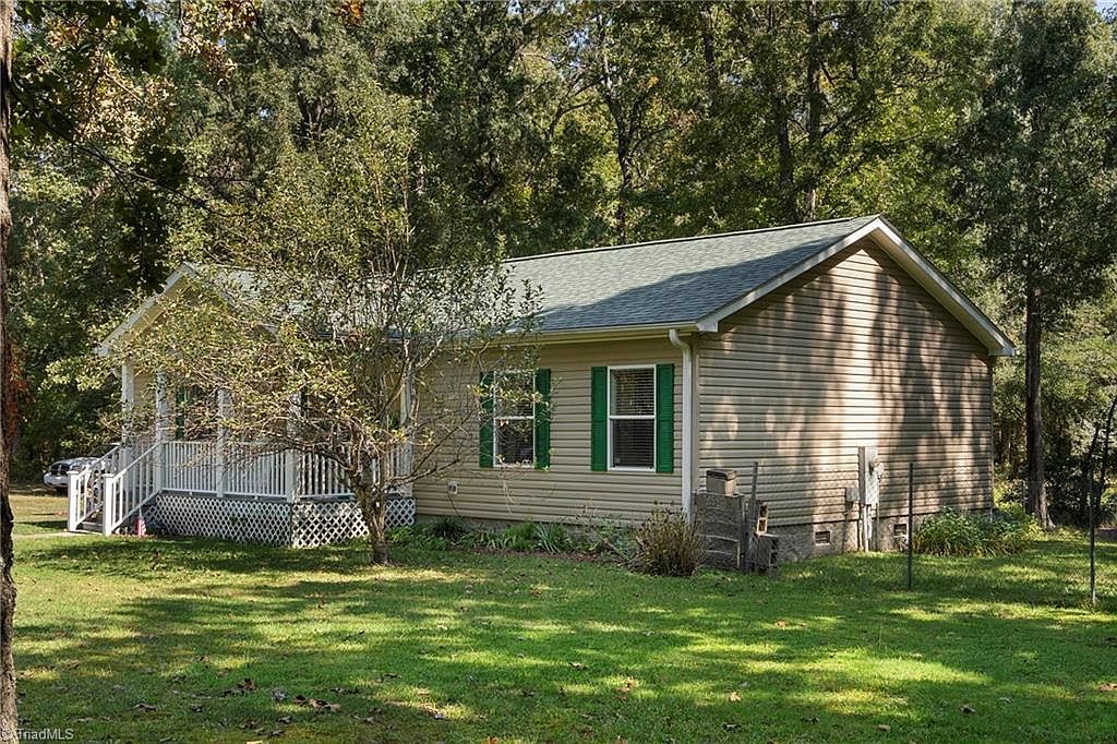 170 Garrett Ln Thomasville, NC 27360 - Thumbnail 5