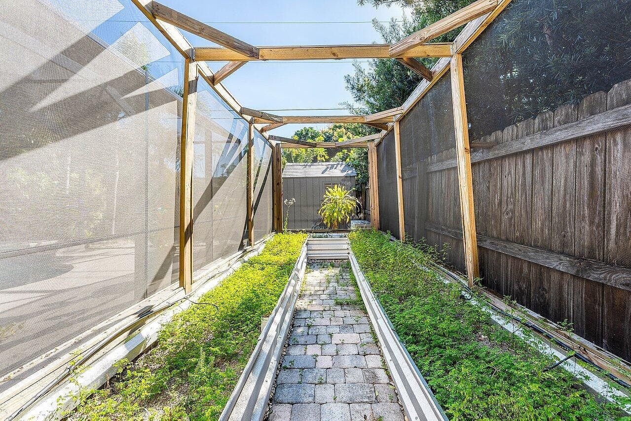 1842 SW Lofgren Ave Port Saint Lucie, FL 34953 - Thumbnail 5