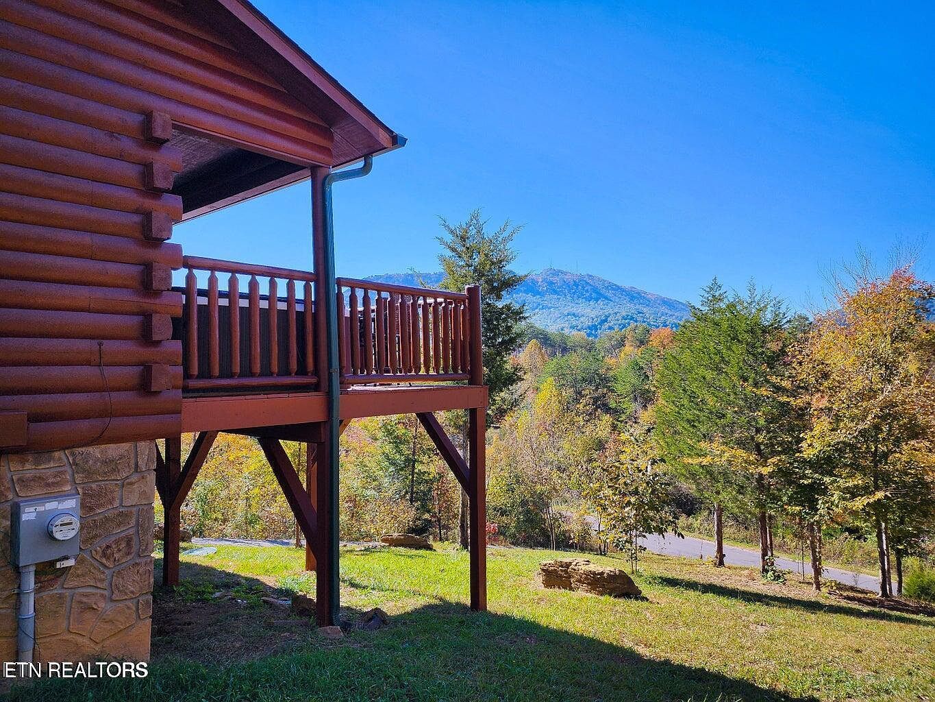 670 Magic Kingdom Ln Sevierville, TN 37876 - Thumbnail 5