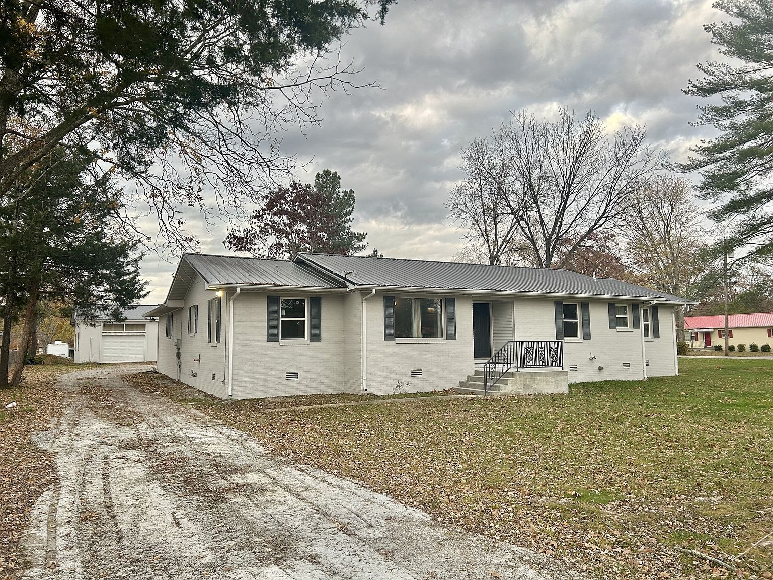 1307 Edgewood Dr Manchester, TN 37355 - Thumbnail 5