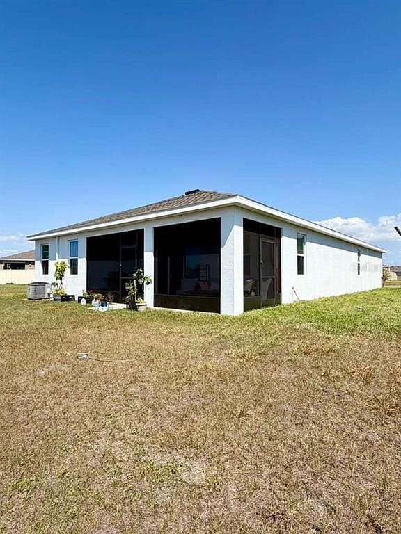 5452 Flint Hills Dr Wimauma, FL 33598 - Thumbnail 5