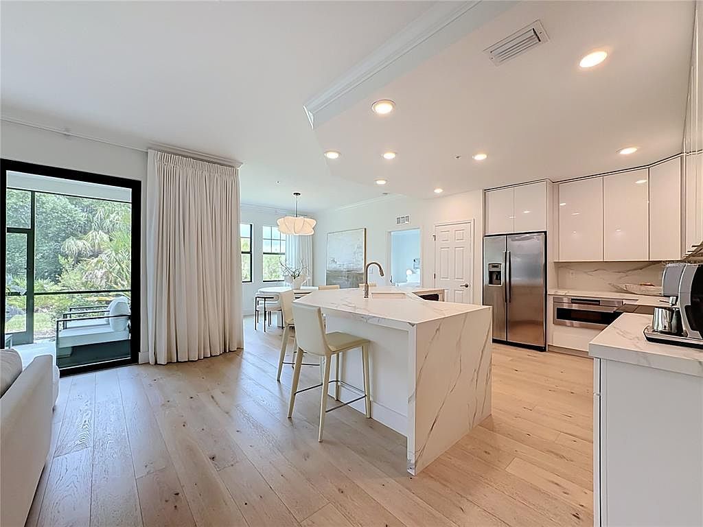 10051 Crooked Creek Dr Unit 102 Venice, FL 34293 - Thumbnail 5