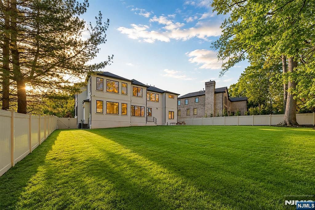 3 Mountain View Ct Demarest, NJ 07627 - Thumbnail 5