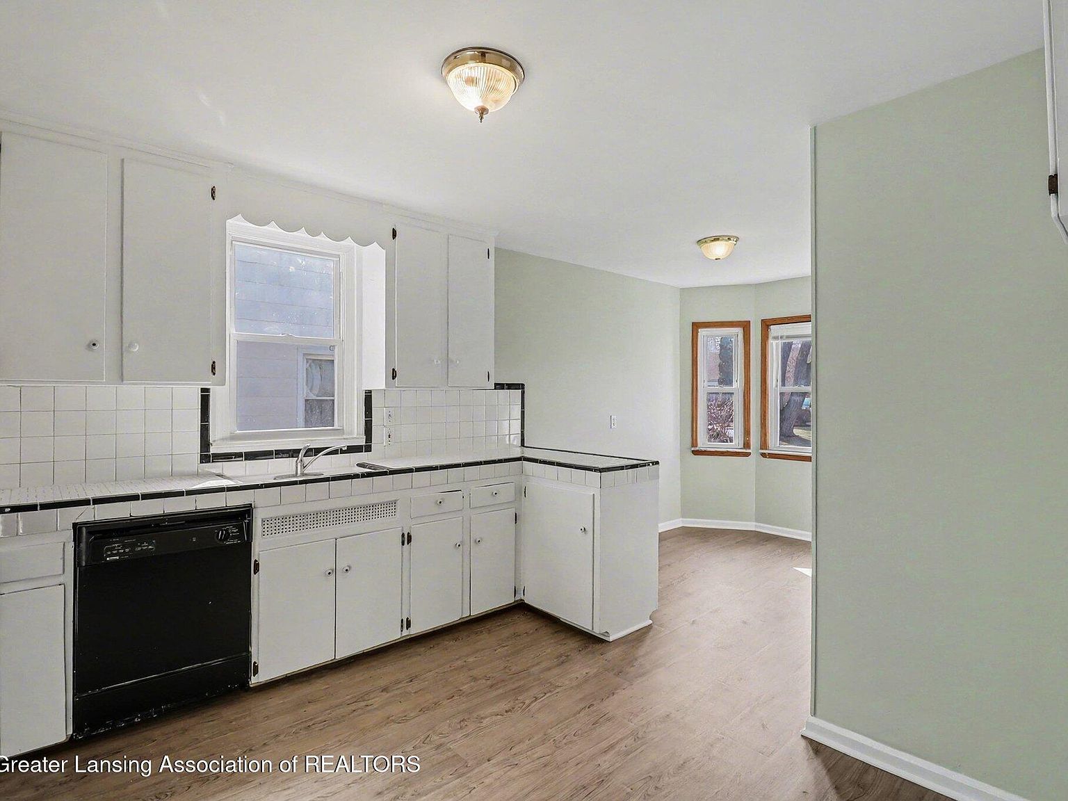 6622 Dolphin St Dearborn Heights, MI 48127 - Thumbnail 5