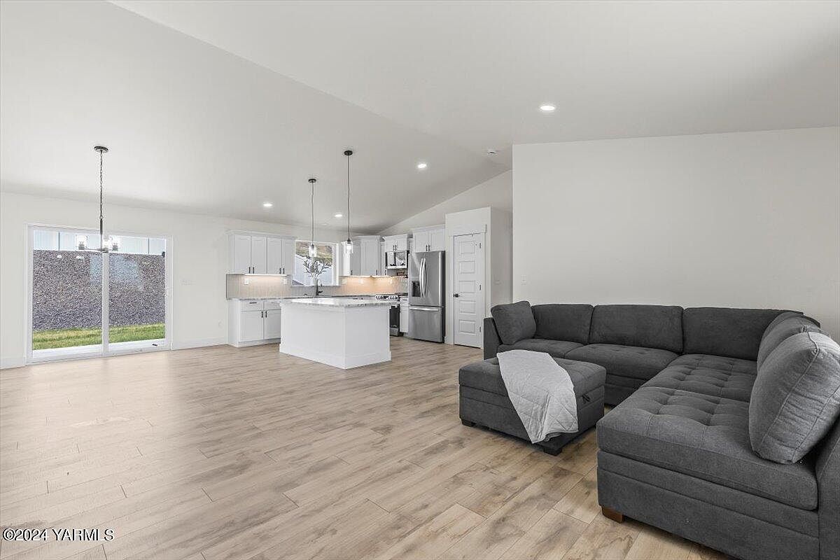 Nka Sw Crescent Ave #119 Sunnyside, WA 98944 - Thumbnail 5