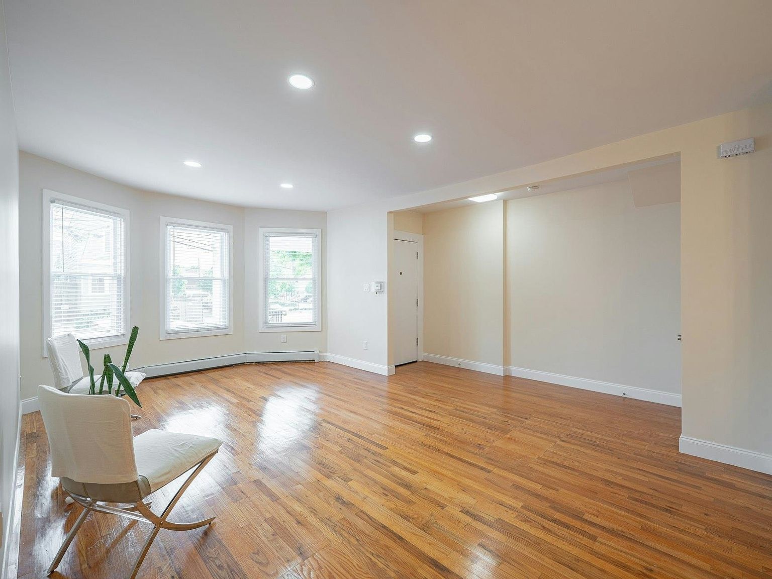 162 Glenwood Ave Jersey City, NJ 07306 - Thumbnail 5