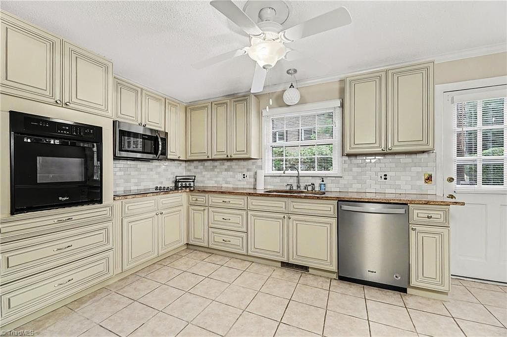 1128 Partridge Ln Winston Salem, NC 27106 - Thumbnail 5