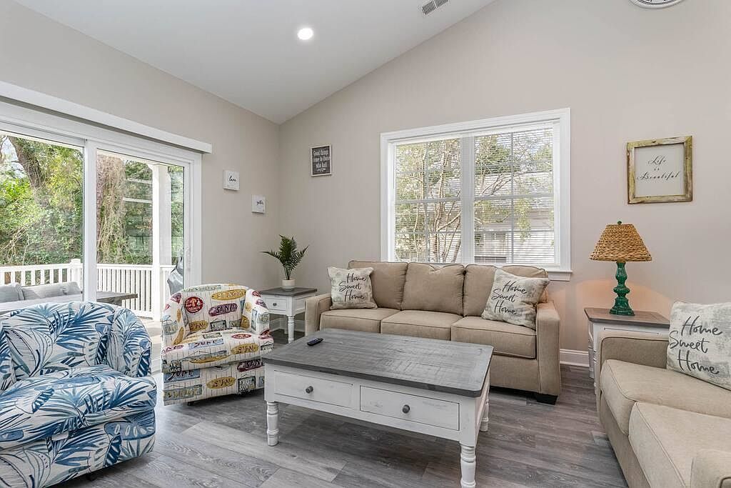 403 3rd Ave N Myrtle Beach, SC 29577 - Thumbnail 5