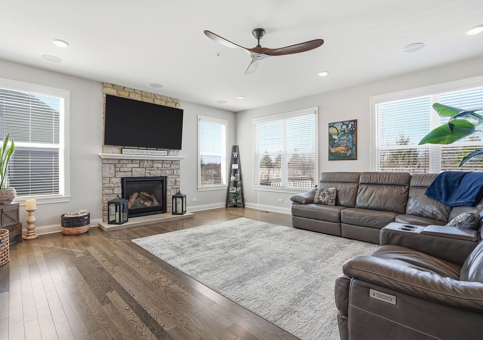 24324 N Blue Aster Ln Lake Barrington, IL 60010 - Thumbnail 5