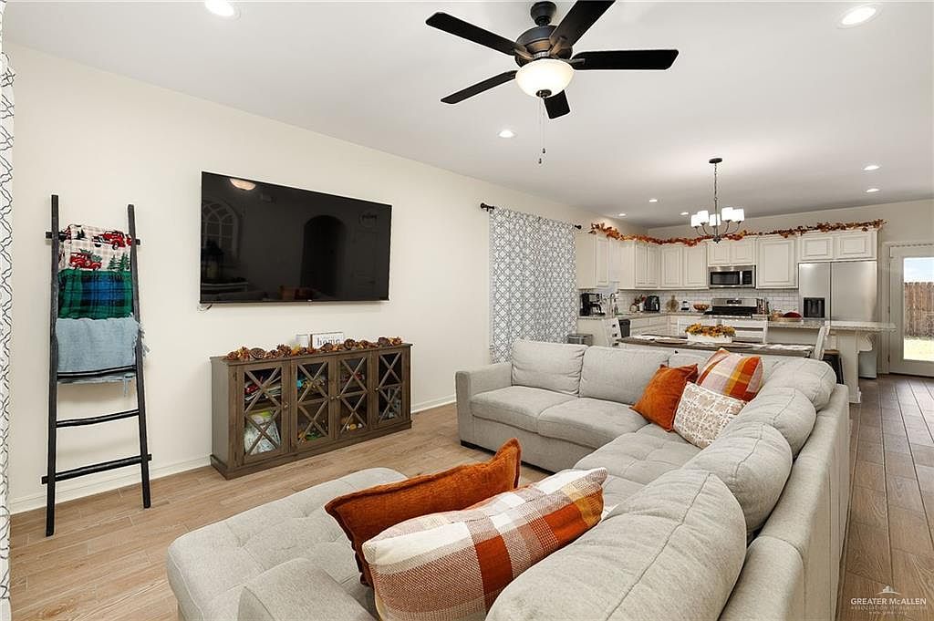 2702 N Rocky Rose Ave Edinburg, TX 78541 - Thumbnail 5