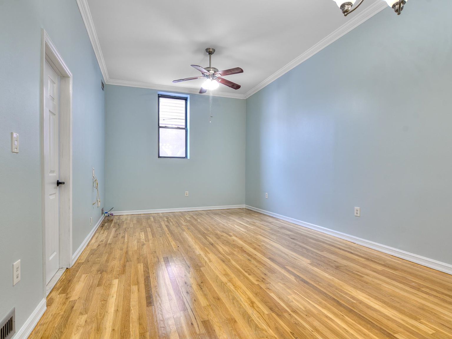 118 Leonard St APT 4 Jersey City, NJ 07307 - Thumbnail 5