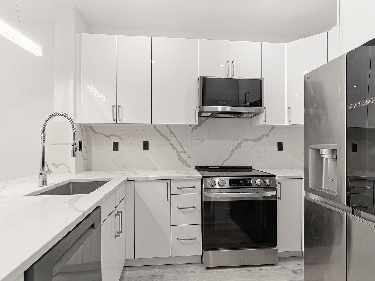 24 Avenue At Port Imperial APT 131 West New York, NJ 07093 - Thumbnail 5