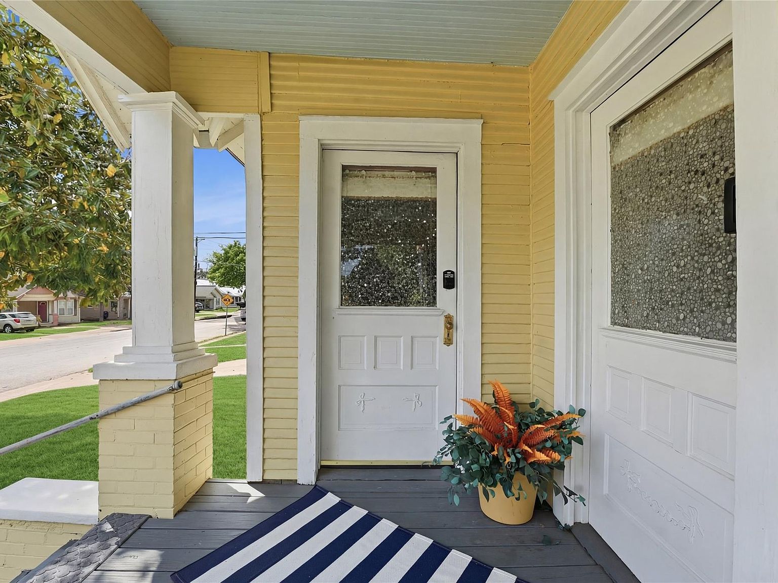 805 E Academy St Brenham, TX 77833 - Thumbnail 5