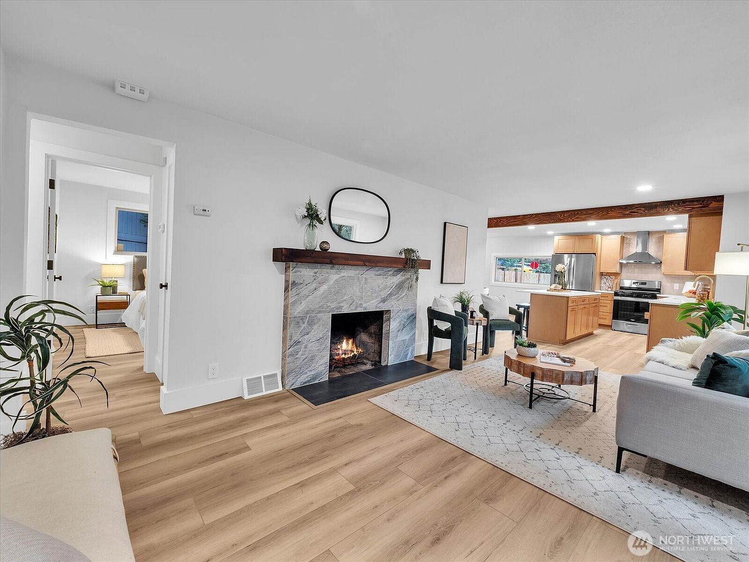 13046 15th Ave NE Seattle, WA 98125 - Thumbnail 5