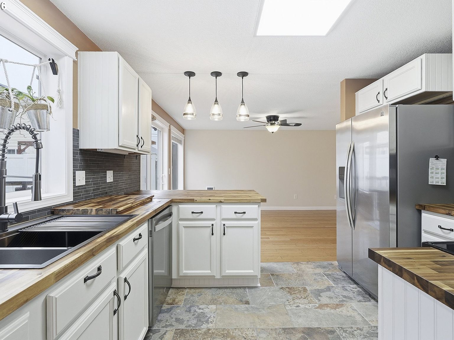 1559 E 2nd St Newberg, OR 97132 - Thumbnail 5