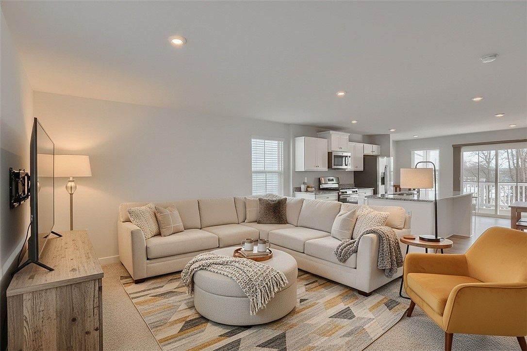 517 Coughton Cross Dr Harmony, PA 16037 - Thumbnail 5