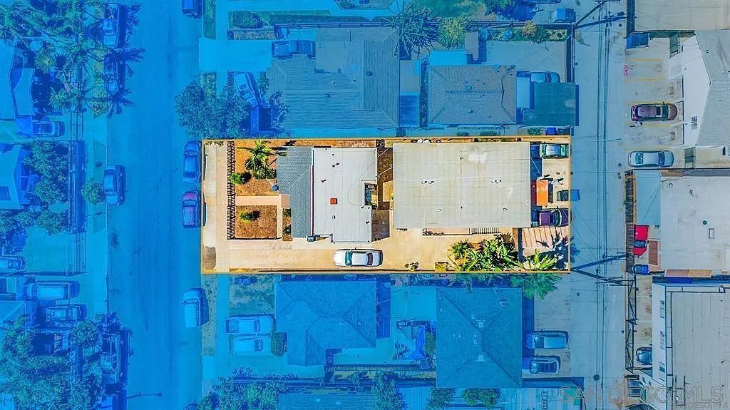 4135-37 Chamoune Ave San Diego, CA 92105 - Thumbnail 5