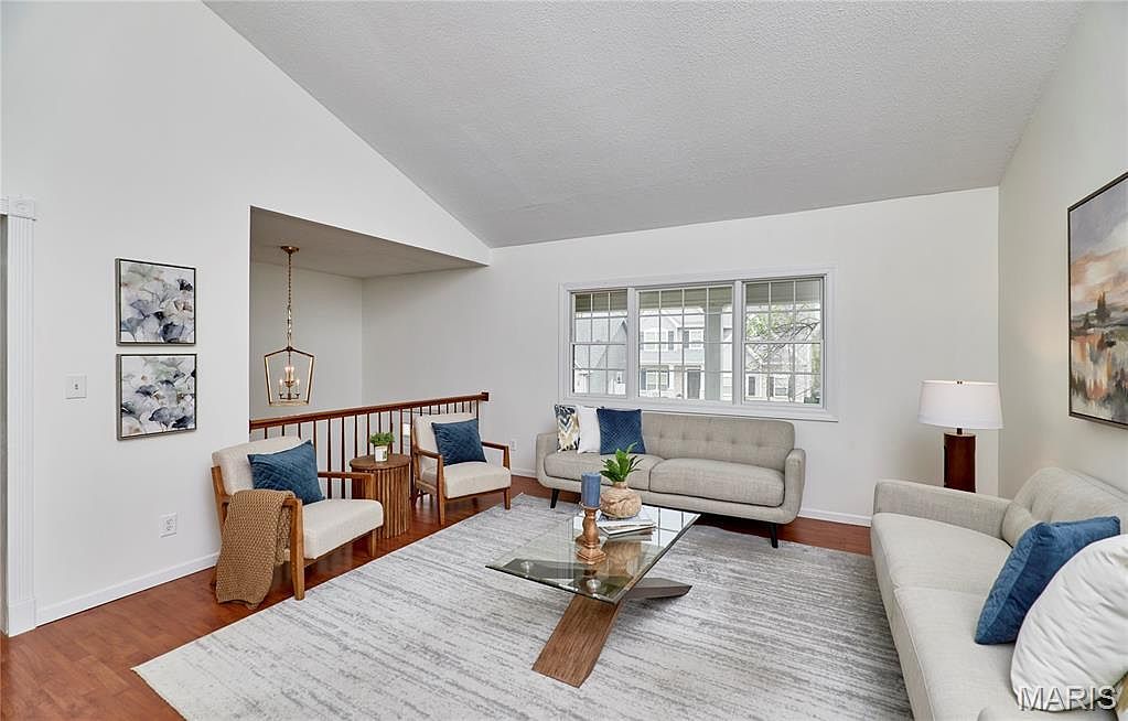 11900 Grant Pl Saint Louis, MO 63131 - Thumbnail 5