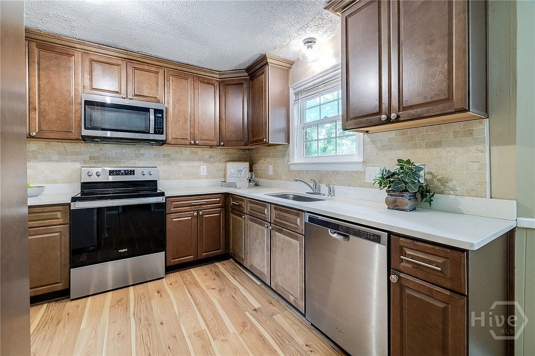 322 Suncrest Blvd Savannah, GA 31410 - Thumbnail 5