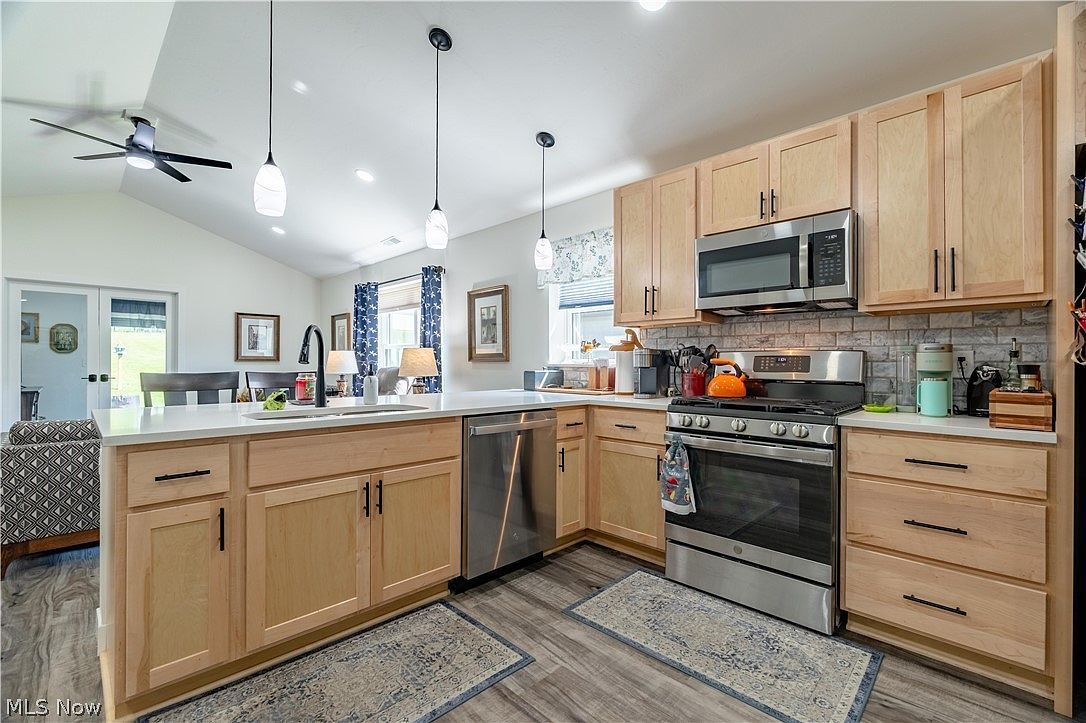 1021 Sycamore Ln Millersburg, OH 44654 - Thumbnail 5