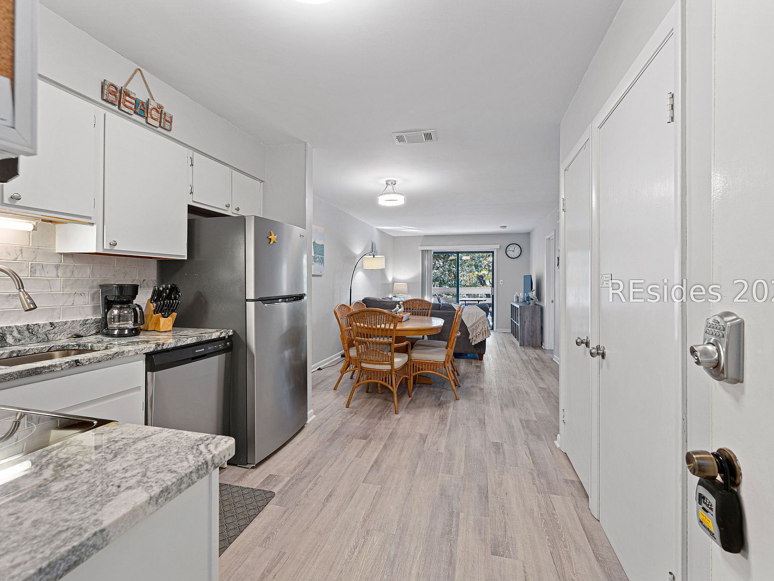 45 Folly Field Rd APT 10I Hilton Head Island, SC 29928 - Thumbnail 5