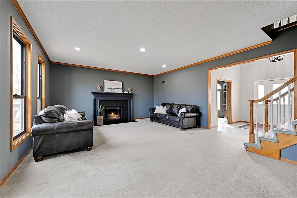 1480 E Sleepy Hollow Dr Olathe, KS 66062 - Thumbnail 5