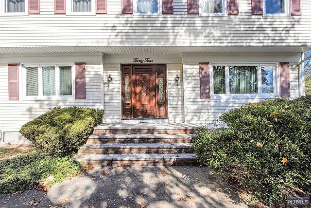 34 Laura Ln Park Ridge, NJ 07656 - Thumbnail 5