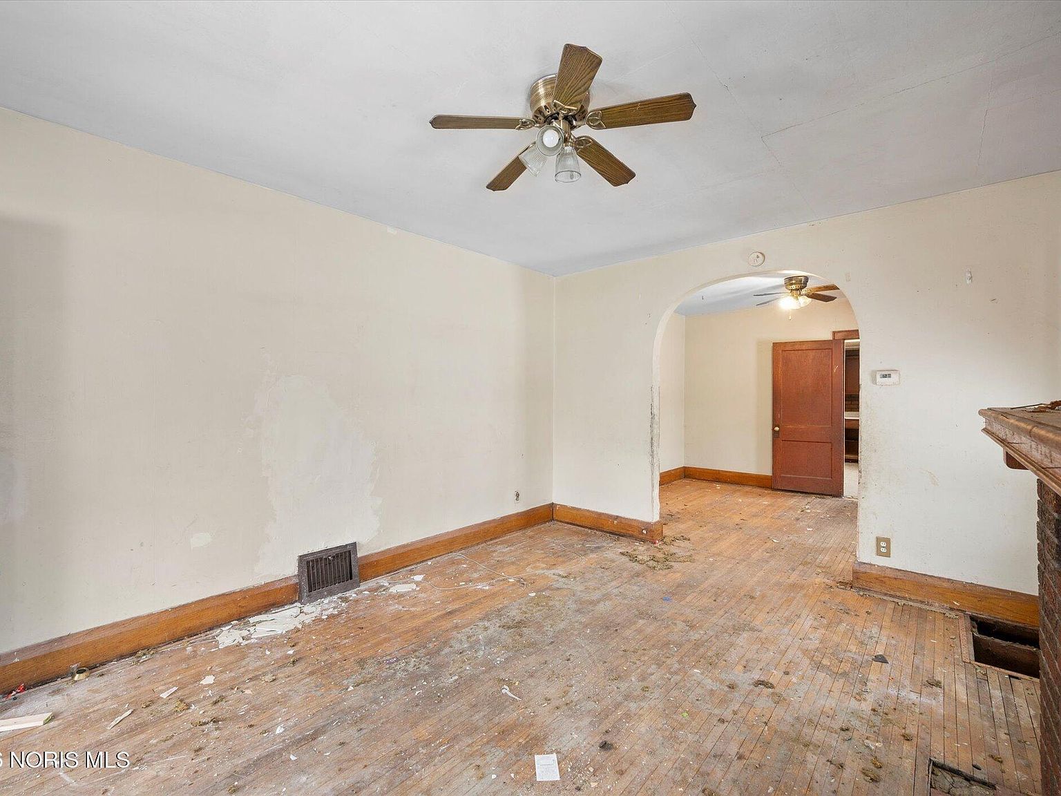 910 Woodward Ave Toledo, OH 43608 - Thumbnail 5