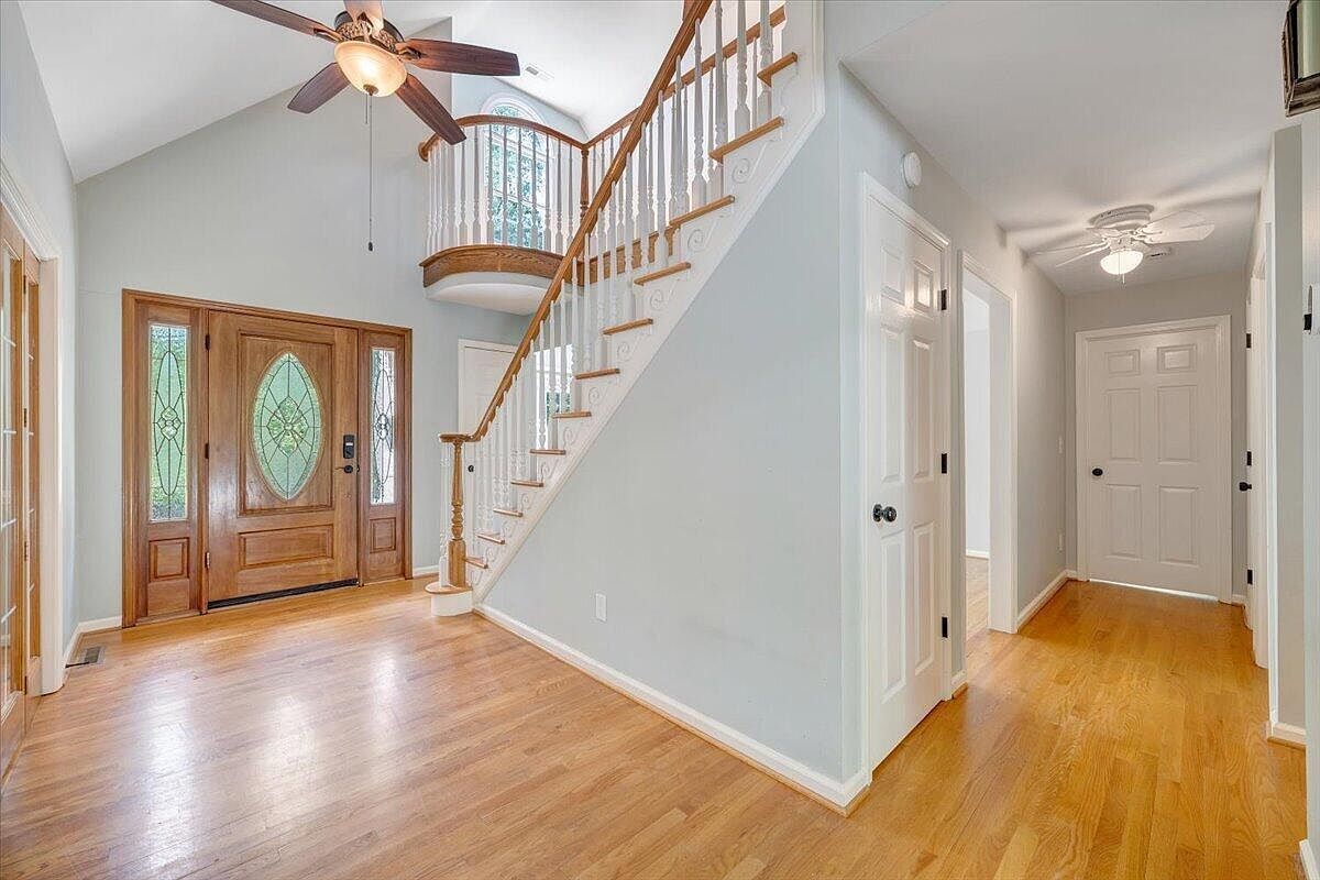 4620 Carvins Cove Rd Salem, VA 24153 - Thumbnail 5