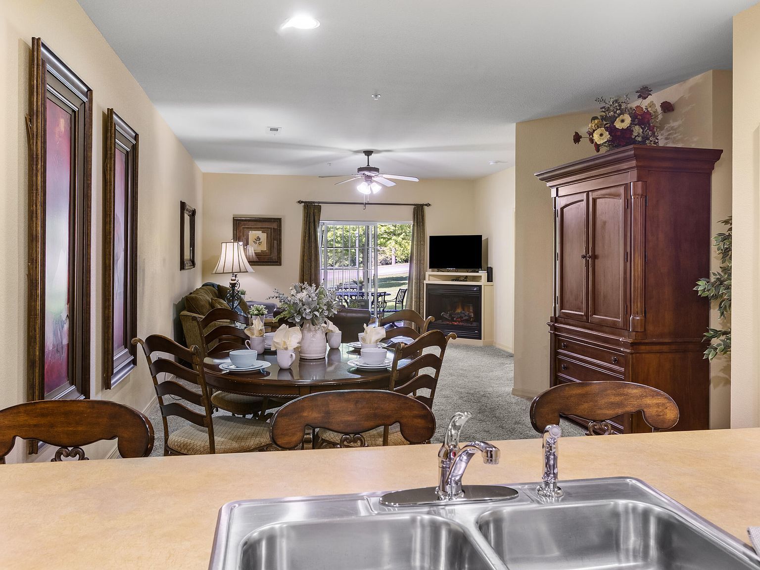 310 S Wildwood Dr Building 1-8 Branson, MO 65616 - Thumbnail 5