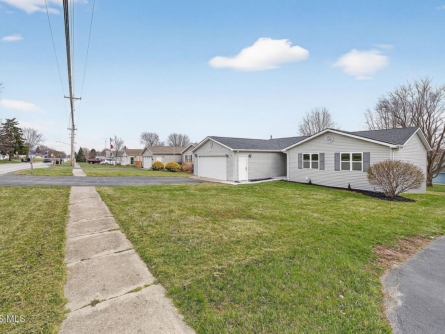 795 S Sandusky St Tiffin, OH 44883 - Thumbnail 5