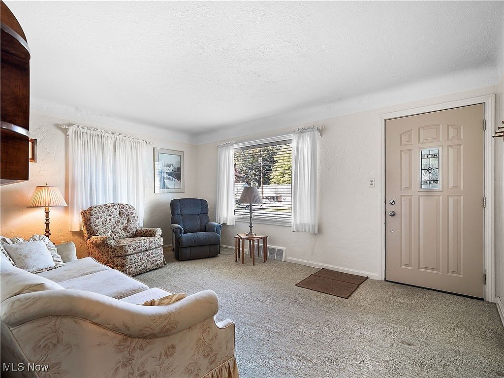 5211 W Ridgewood Dr Parma, OH 44134 - Thumbnail 5