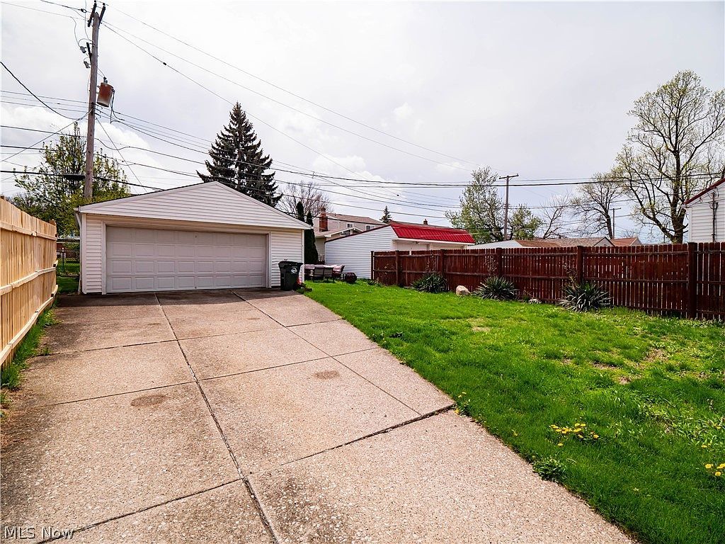 4423 Grantwood Dr Parma, OH 44134 - Thumbnail 5