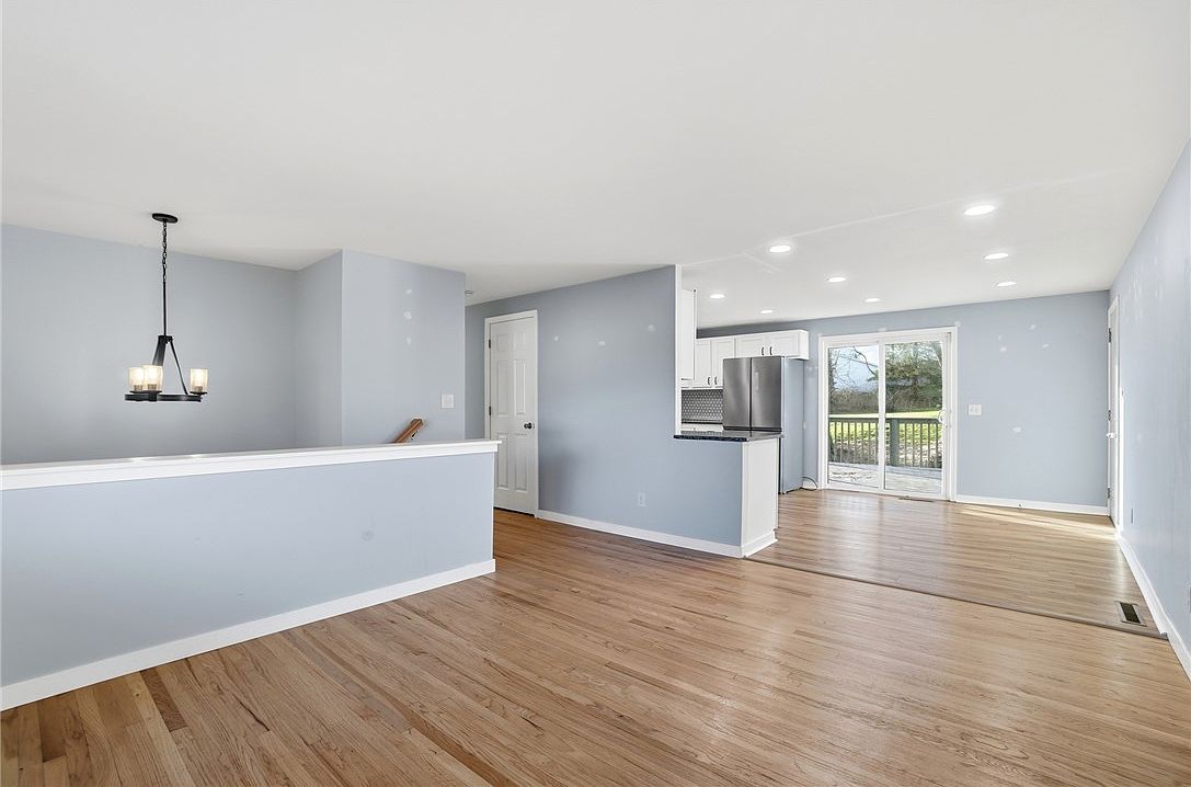 2703 Tihart Way Dayton, OH 45430 - Thumbnail 5