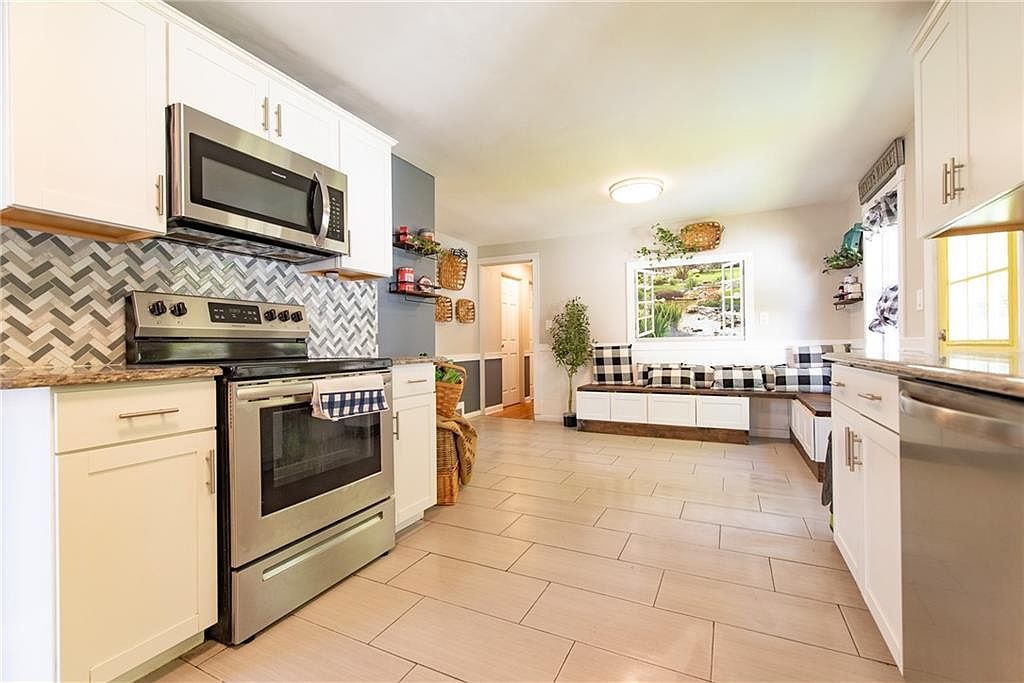 82 Patton Rd Woonsocket, RI 02895 - Thumbnail 5