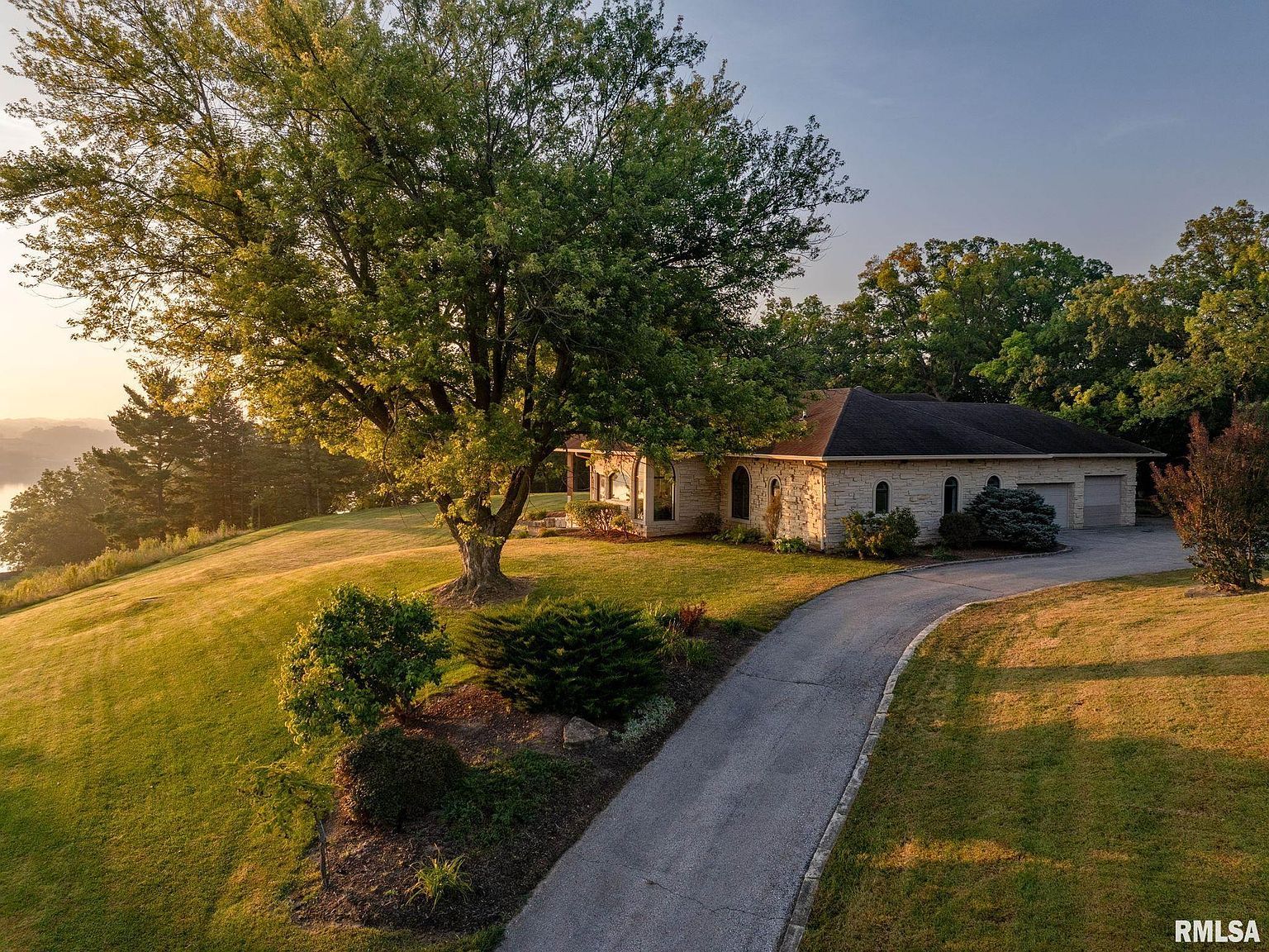 28176 226th St Le Claire, IA 52753 - Thumbnail 5