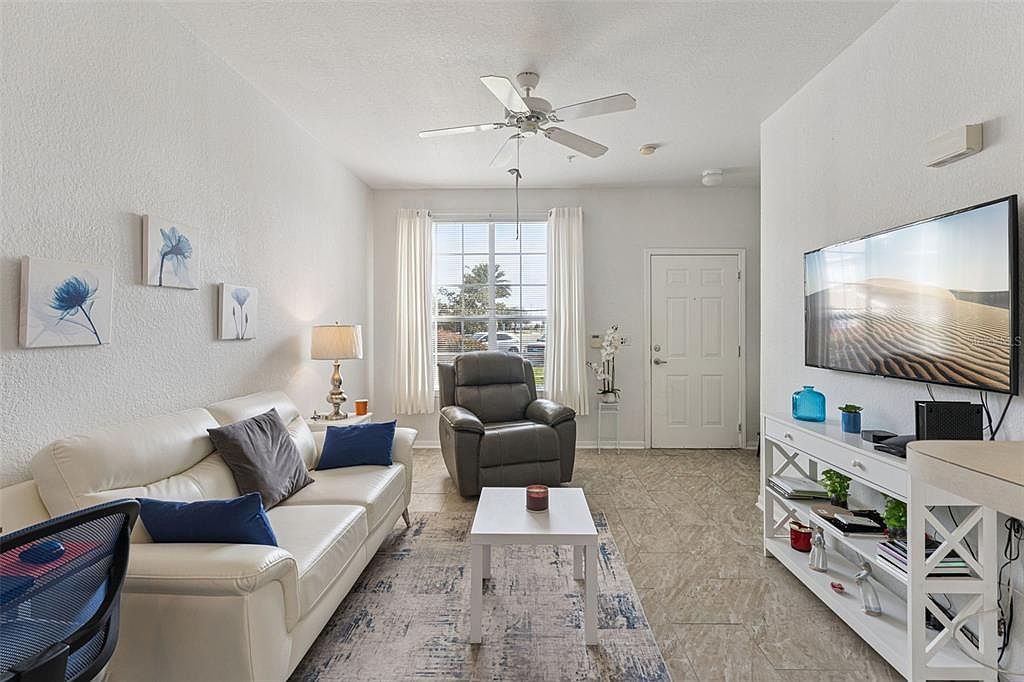 9093 Lee Vista Blvd APT 907 Orlando, FL 32829 - Thumbnail 5