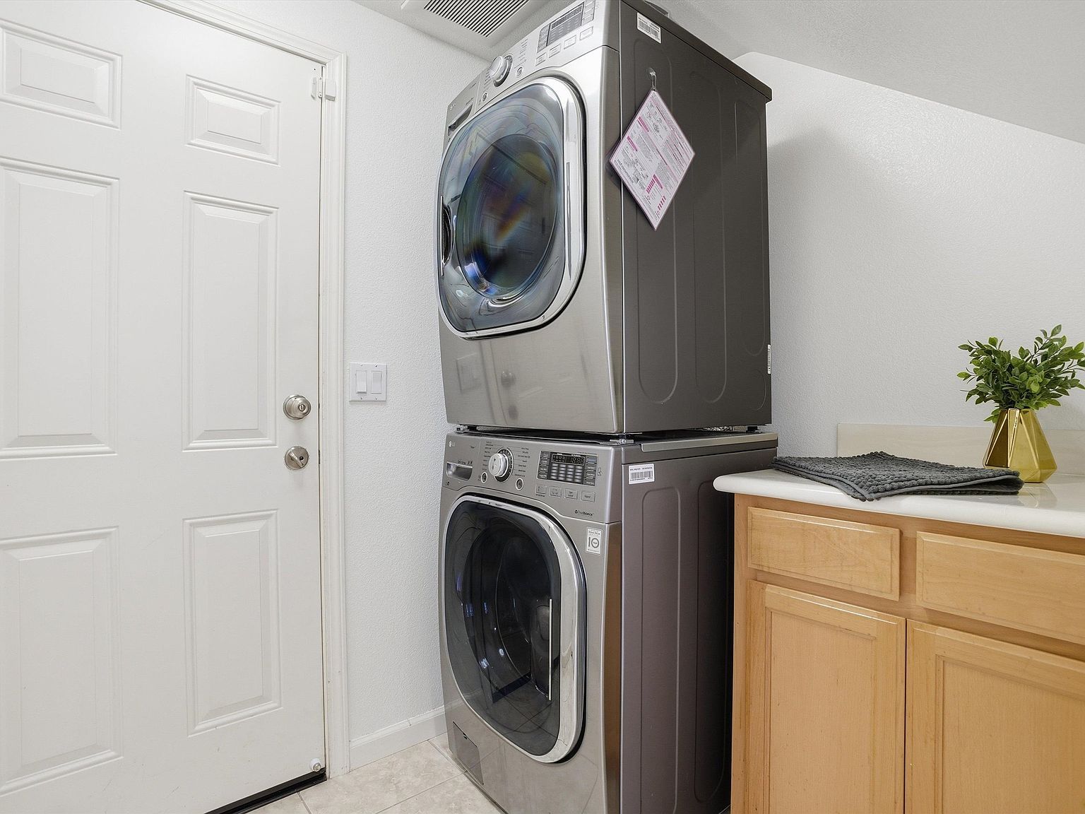 2833 Alnwick Ave UNIT 7 Livermore, CA 94551 - Thumbnail 5