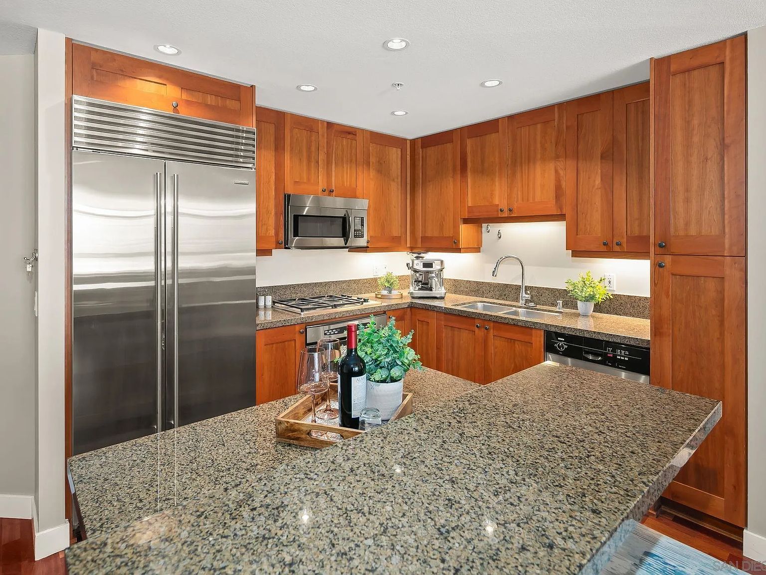 700 W Harbor Dr Unit 1506 San Diego, CA 92101 - Thumbnail 5