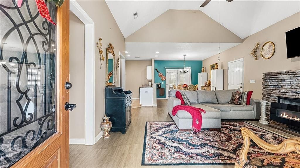 825 Shannon Cir NE Rome, GA 30161 - Thumbnail 5