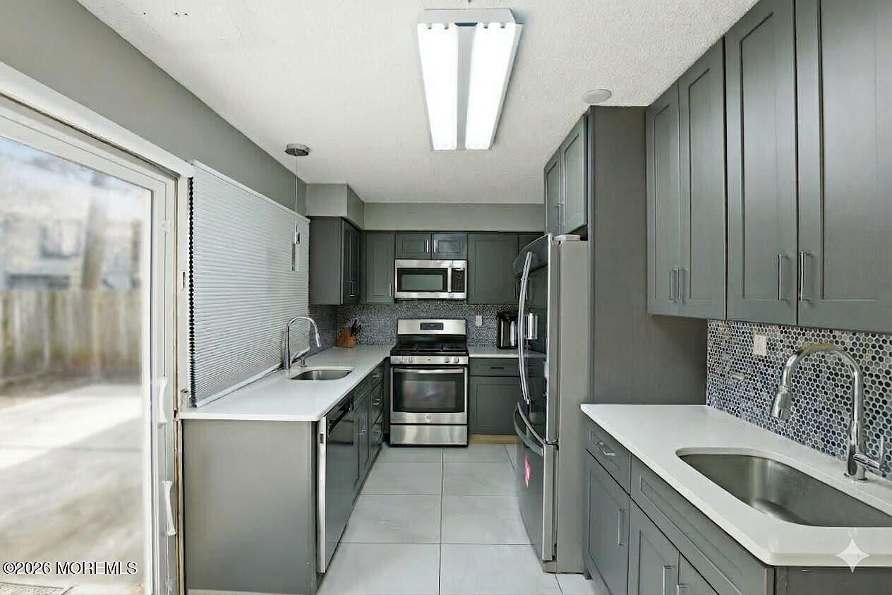 147 Stratford Pl #5 Lakewood, NJ 08701 - Thumbnail 5