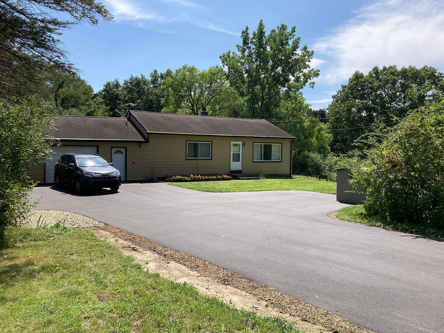 8949 Stadium Dr Kalamazoo, MI 49009 - Thumbnail 5