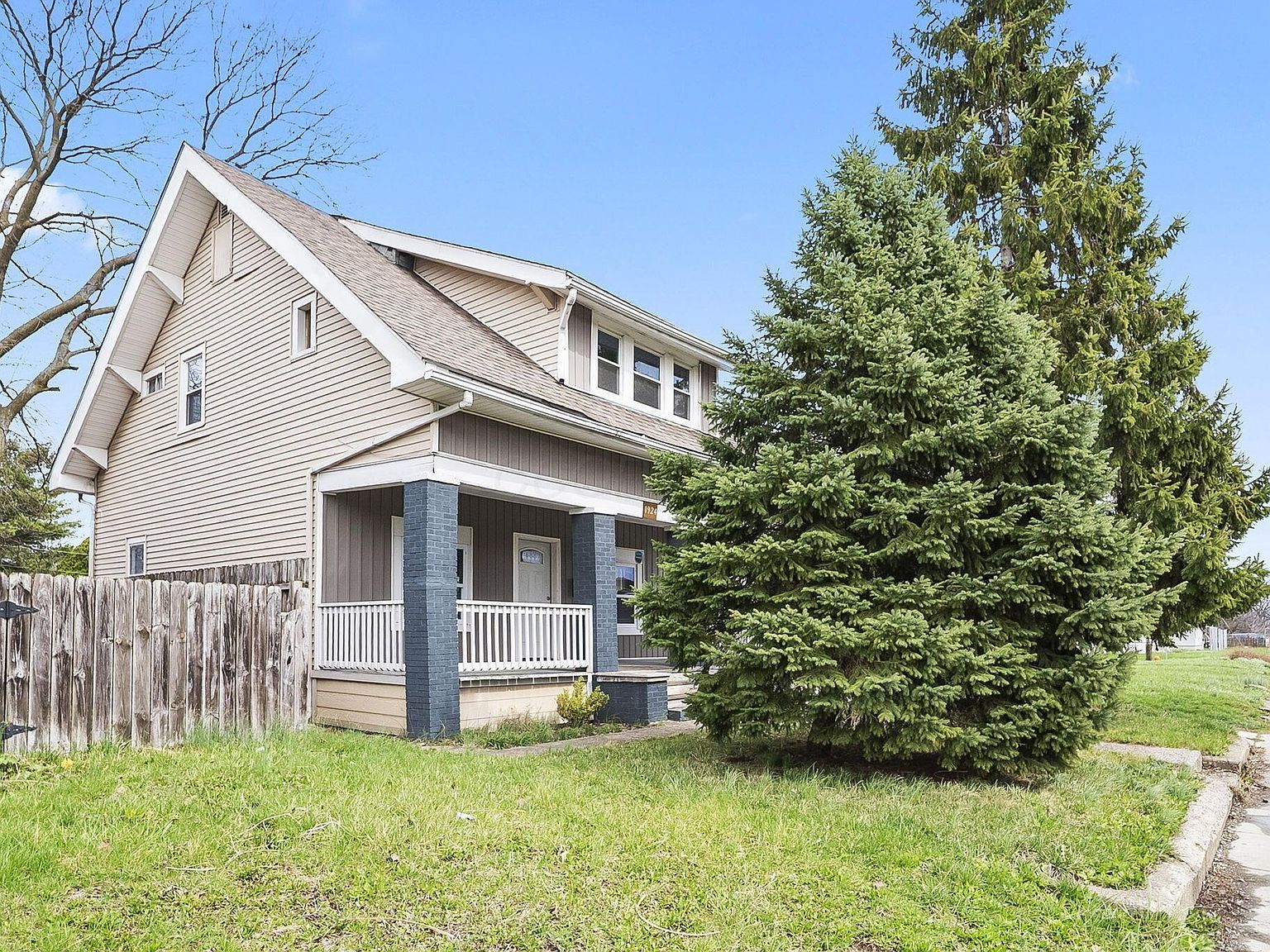 1924 Sullivant Ave Columbus, OH 43223 - Thumbnail 5