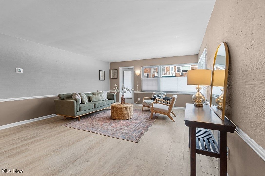 19801 Van Aken Blvd #F109 Beachwood, OH 44122 - Thumbnail 5