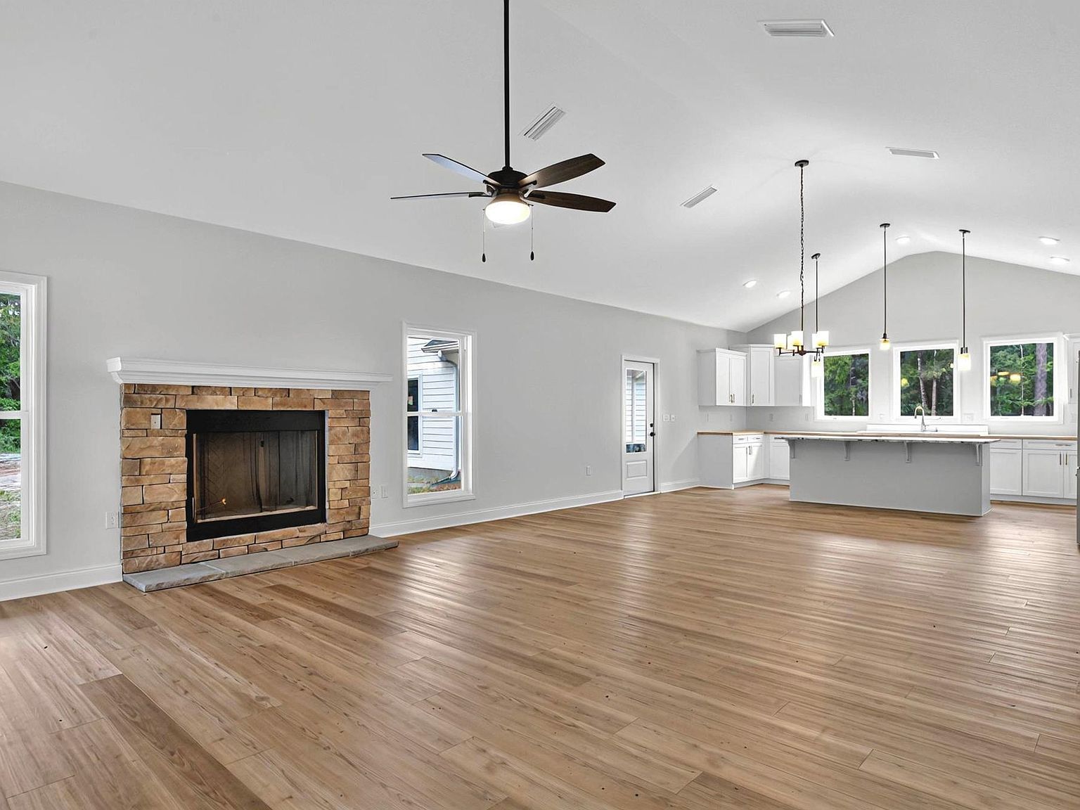 3485 Natural Bridge Rd Tallahassee, FL 32305 - Thumbnail 5