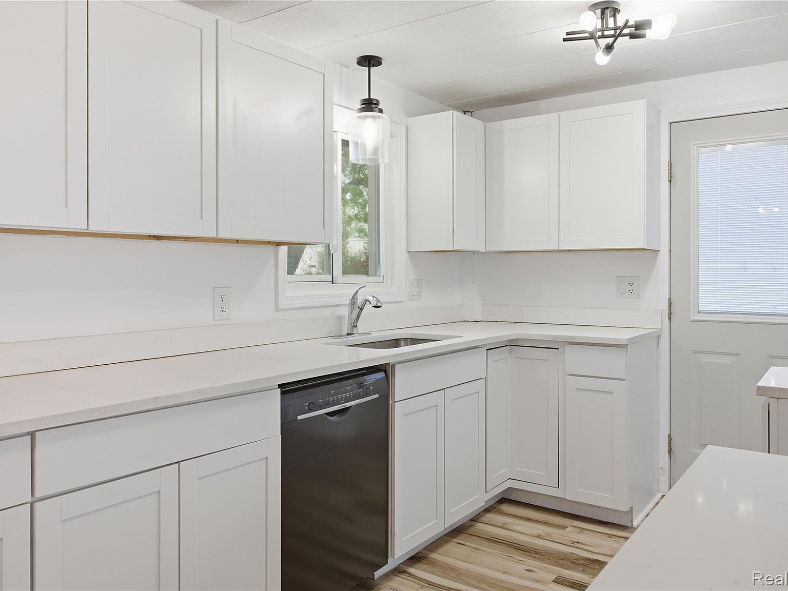 8844 Weldwood Dr Monroe, MI 48162 - Thumbnail 5