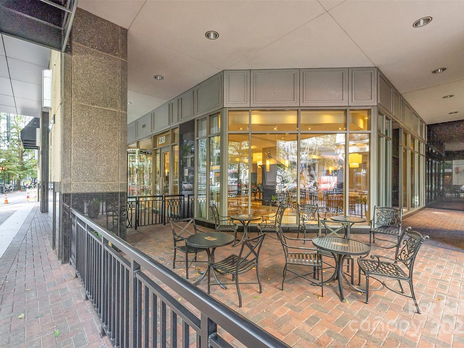 230 Tryon St #1105 Charlotte, NC 28203 - Thumbnail 5
