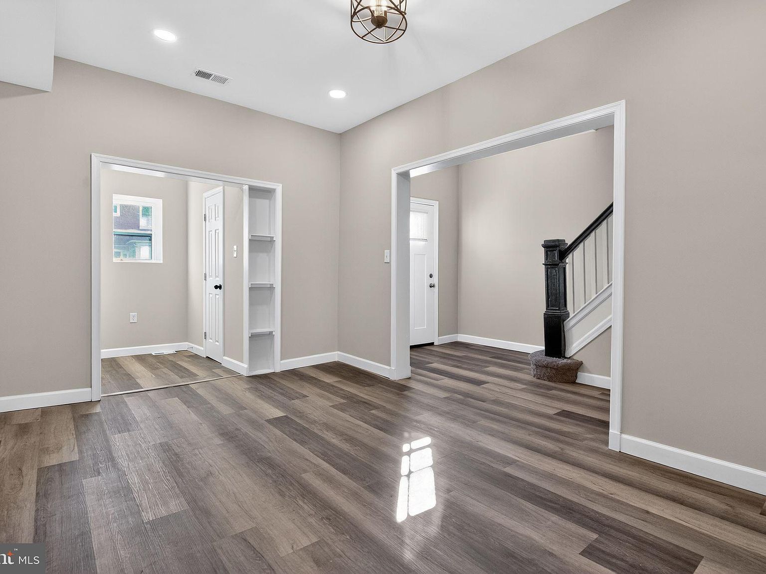 2808 Waldorf Ave Baltimore, MD 21215 - Thumbnail 5