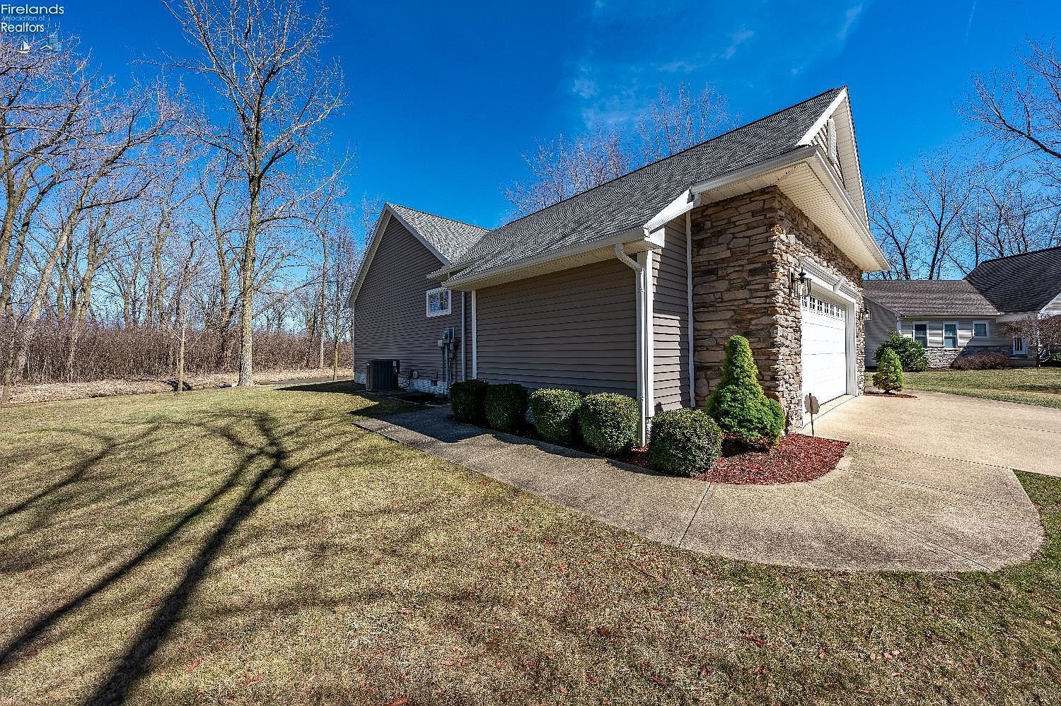 1249 Lost Lake Rd Port Clinton, OH 43452 - Thumbnail 5